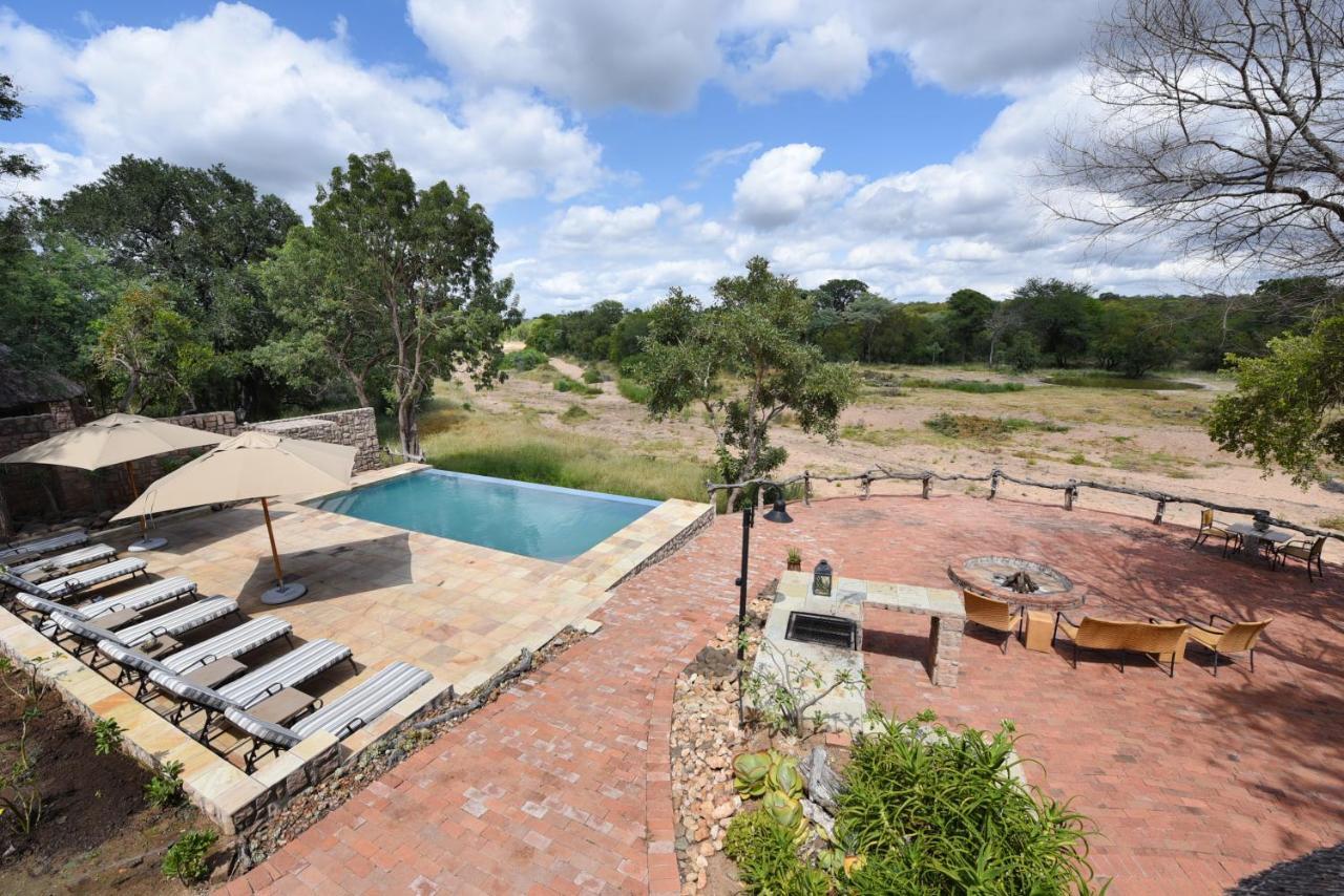 Shumbalala Game Lodge Торнибуш-Гейм-Резерв Экстерьер фото