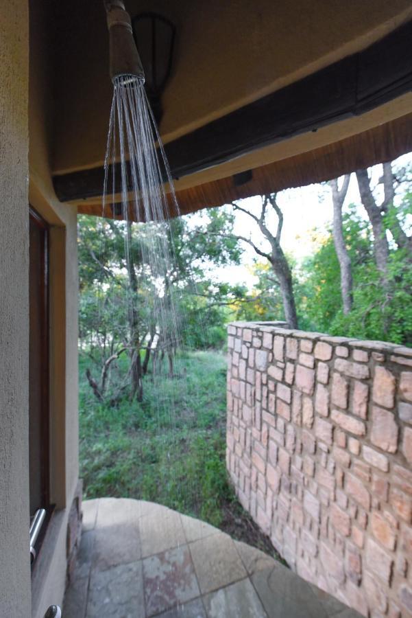 Shumbalala Game Lodge Торнибуш-Гейм-Резерв Экстерьер фото